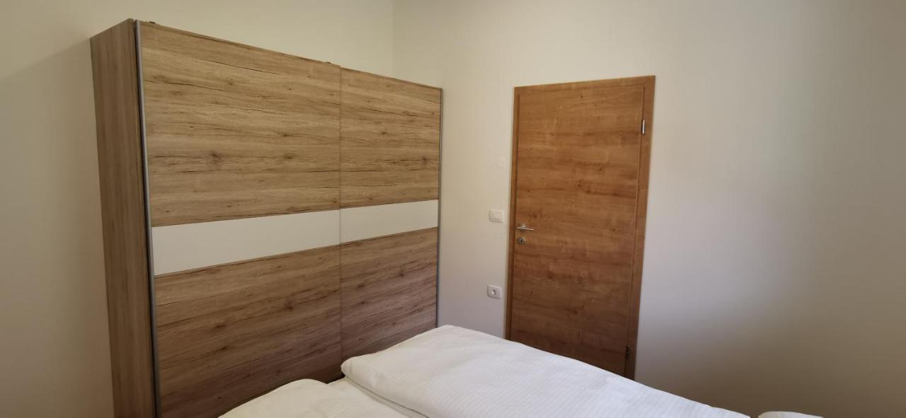 טולמין Apartmaji Tmaynka מראה חיצוני תמונה