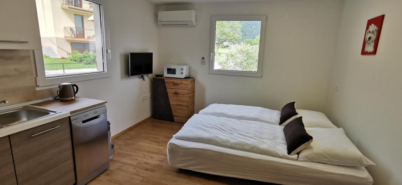 טולמין Apartmaji Tmaynka מראה חיצוני תמונה